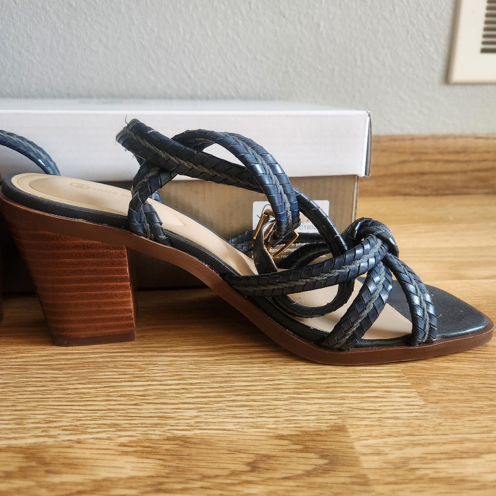 NWT Giani Bernini Navy Blue Woven Strap Sandals - Picture 12 of 13